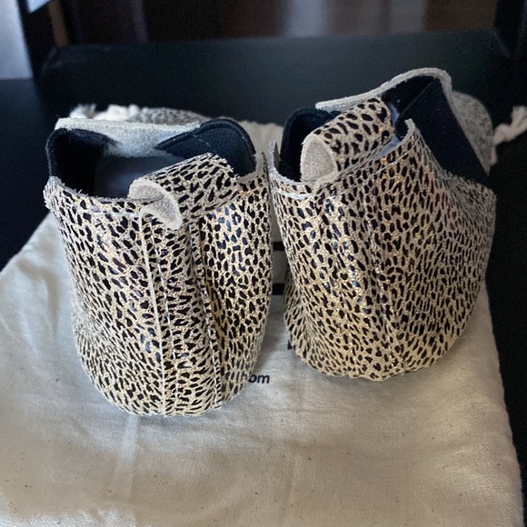 New Freshly Picked Metallic Leopard Mini-Sole Chelsea Toddler Boot Sz 6 - Picture 3 of 6